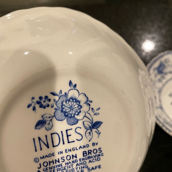 INDIES by Johnson Brothers square cereal bowls (6)